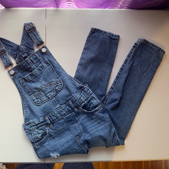 GAP Other - NWOT Gap girls distressed overalls